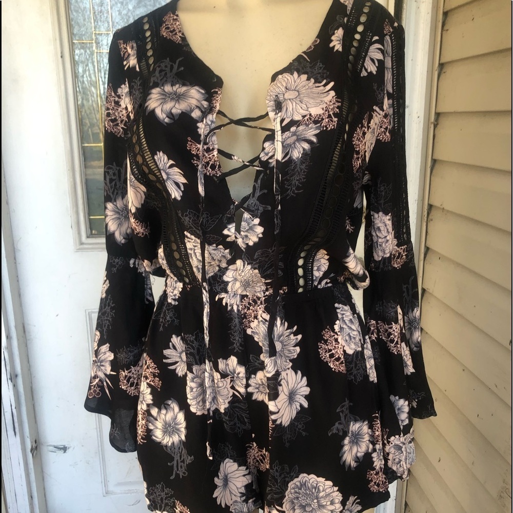 American Rah junior’s lace-up bell sleeve dress